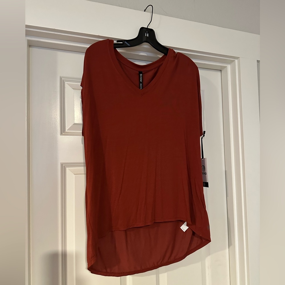 MPG Large hi/lo top